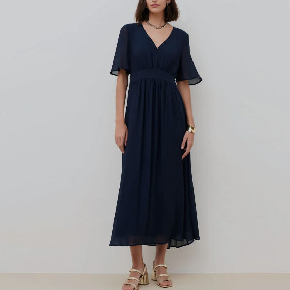 Comment porter une robe quand on a du ventre ?