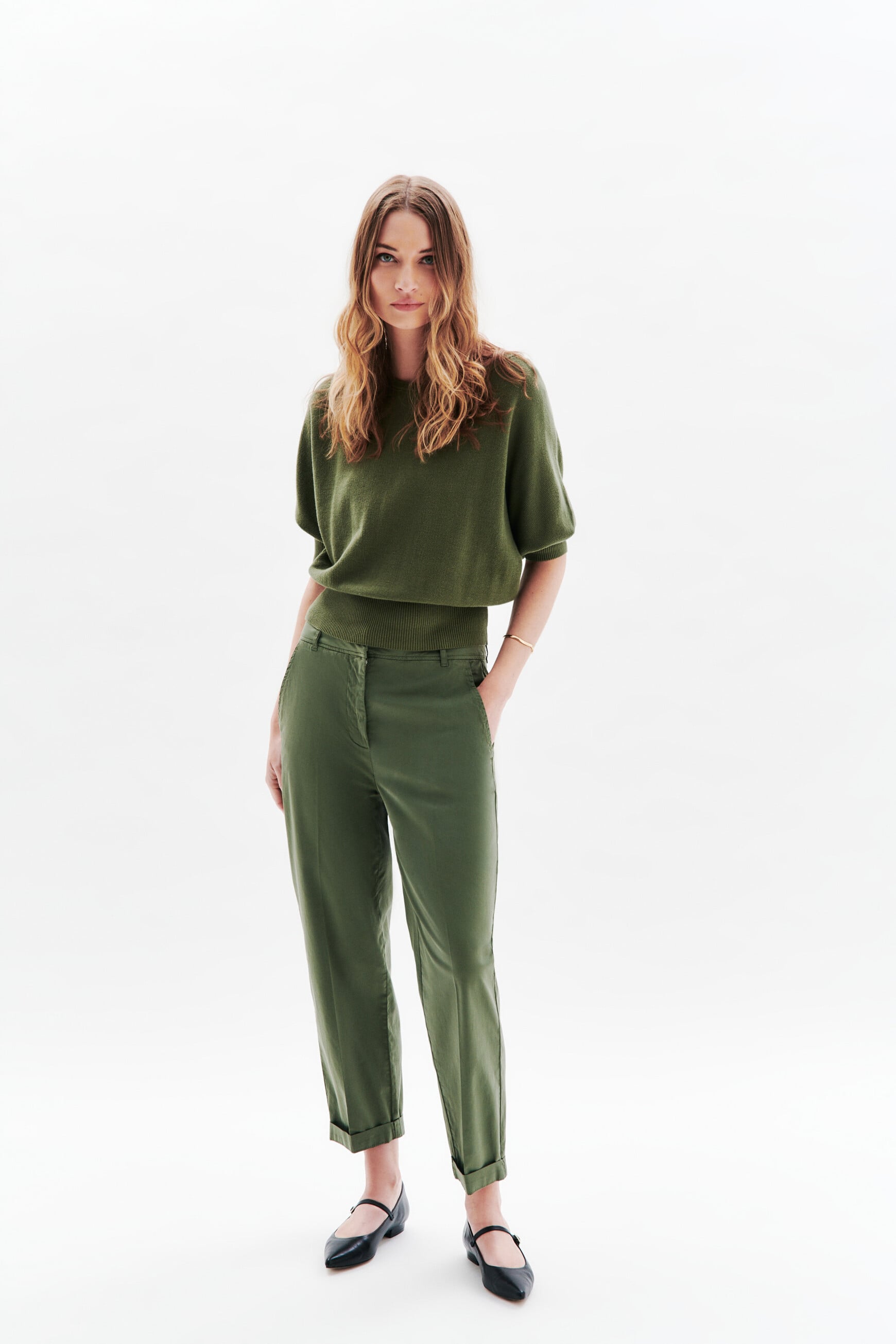 Malha joan oversize verde caqui mulher