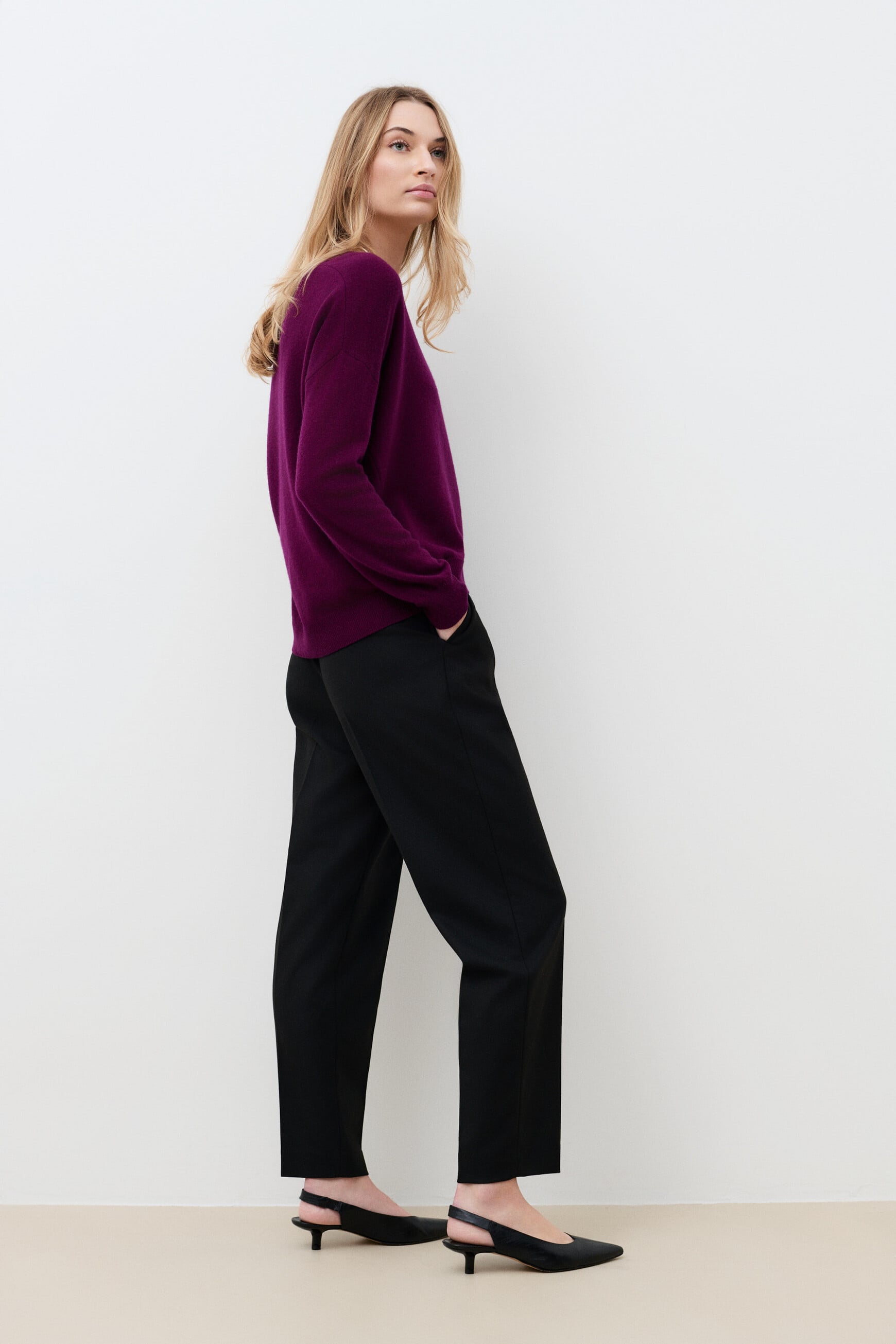 Pantal&oacute;n Polygone negro mujer